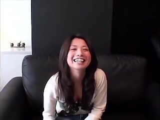 Cute Japanese girl in jeans panty job